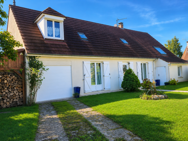 Maison 7 pièces Voisenon disponible à la Vente