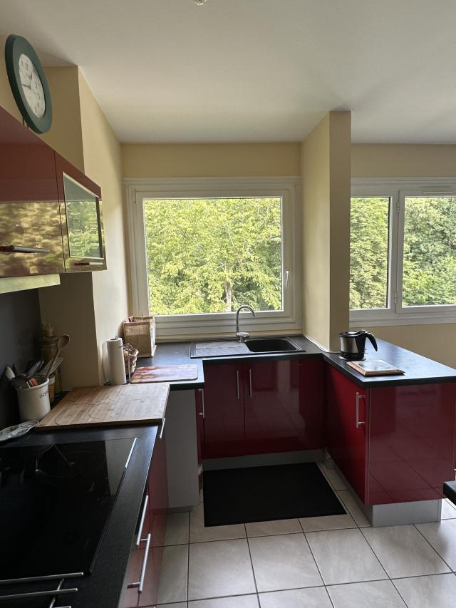 Appartement 5 pièces Vaux le penil disponible à la Vente