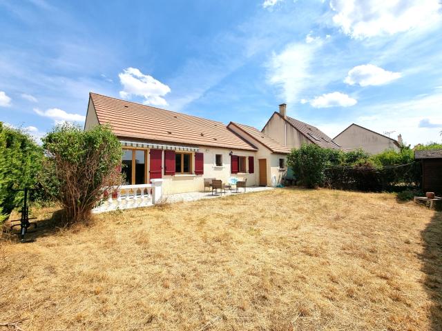 Maison 4 pièces Vaux le penil disponible à la Vente