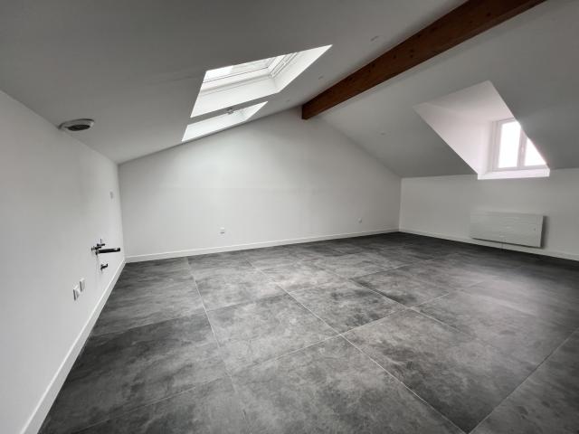 Appartement 4 pièces Vaux le penil disponible à la Vente