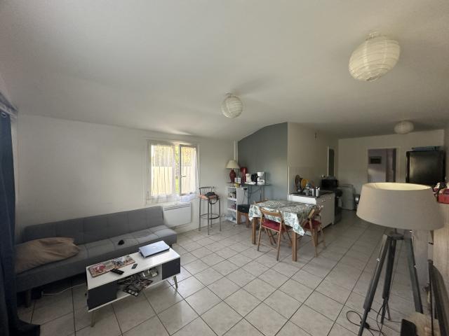 Appartement 2 pièces Vaux le penil disponible à la Location