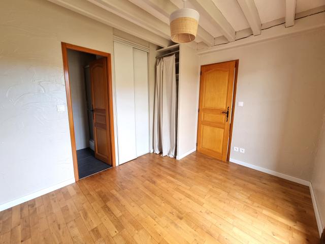 Maison 7 pièces Vaux le penil disponible à la Vente