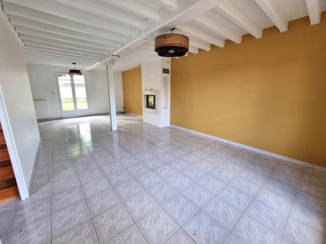 Maison 7 pièces Vaux le penil disponible à la Vente