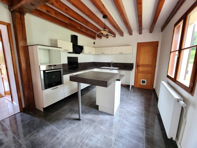 Maison 7 pièces Vaux le penil disponible à la Vente