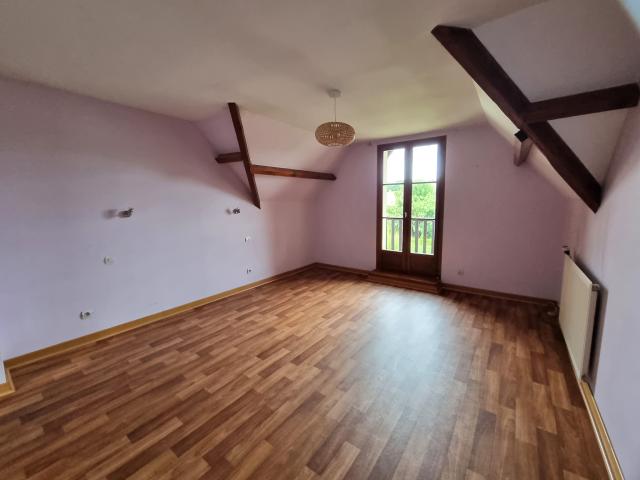Maison 7 pièces Vaux le penil disponible à la Vente