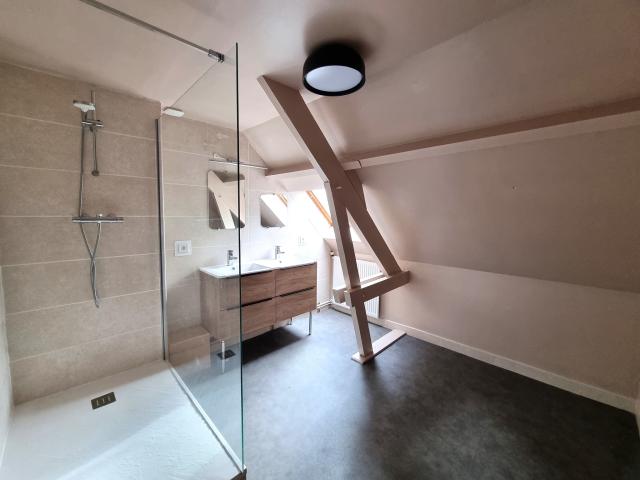 Maison 7 pièces Vaux le penil disponible à la Vente