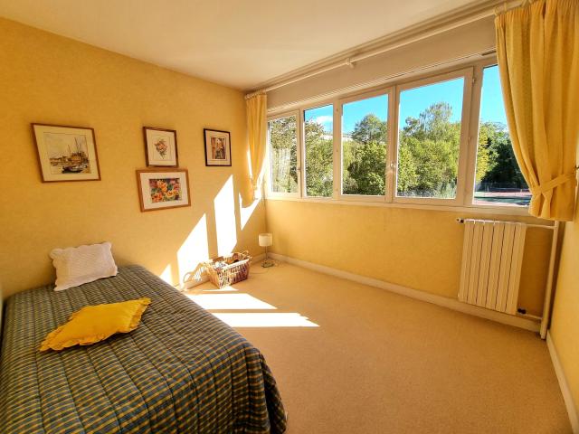 Appartement 5 pièces Vaux le penil disponible à la Vente