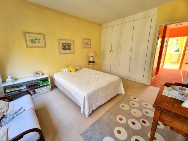Appartement 5 pièces Vaux le penil disponible à la Vente