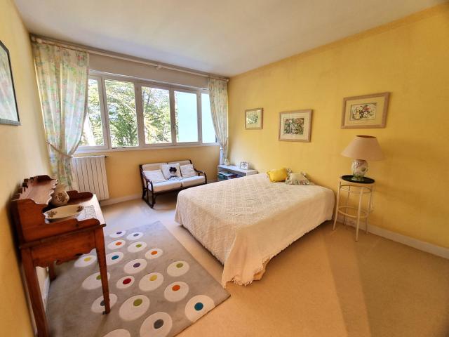 Appartement 5 pièces Vaux le penil disponible à la Vente