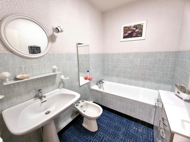 Appartement 5 pièces Vaux le penil disponible à la Vente