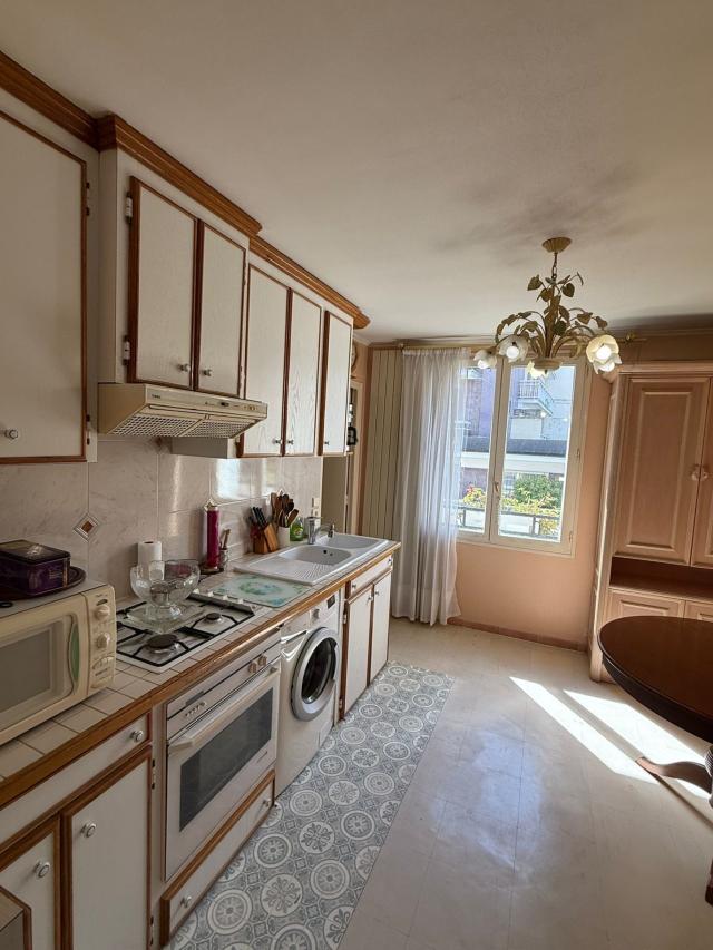 Appartement 2 pièces Paris disponible à la Vente