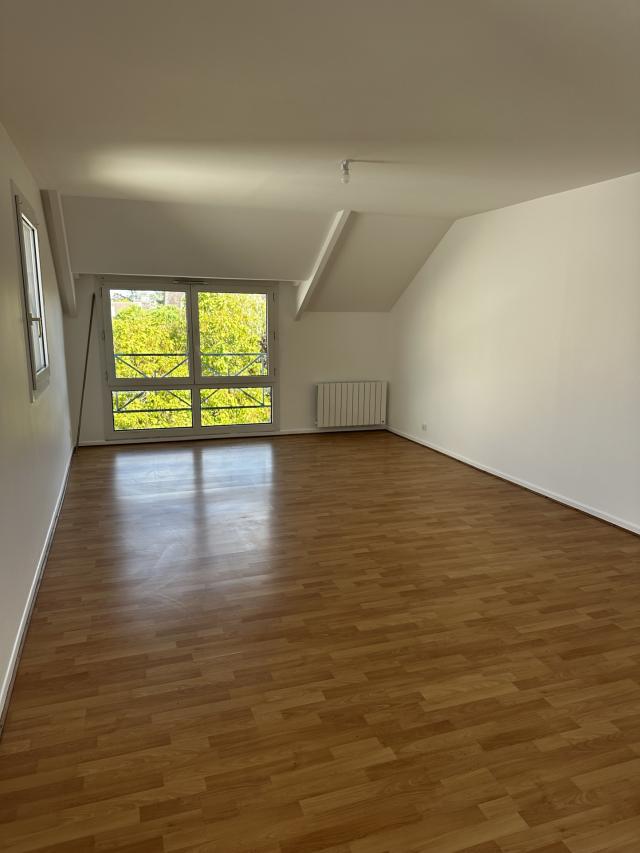 Appartement 2 pièces Vaux le penil disponible à la Location