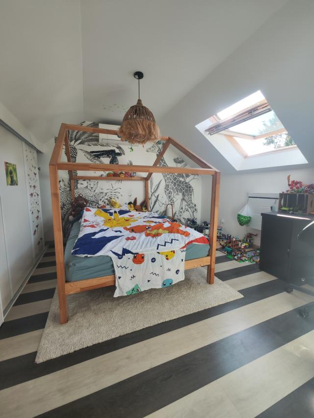 Maison 7 pièces Pamfou disponible à la Vente