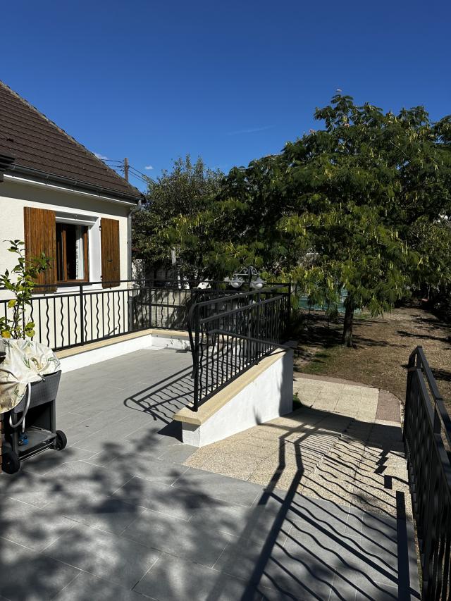 Maison 4 pièces Vaux le penil disponible à la Vente