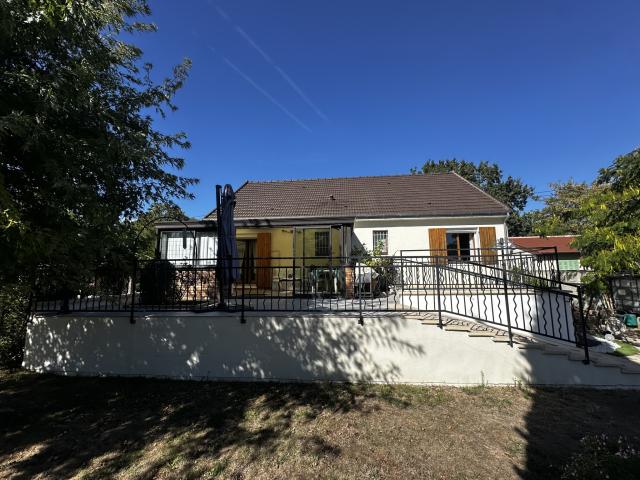 Maison 4 pièces Vaux le penil disponible à la Vente