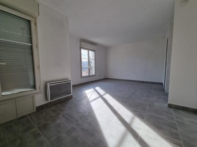 Appartement 1 pièces Melun disponible à la Location