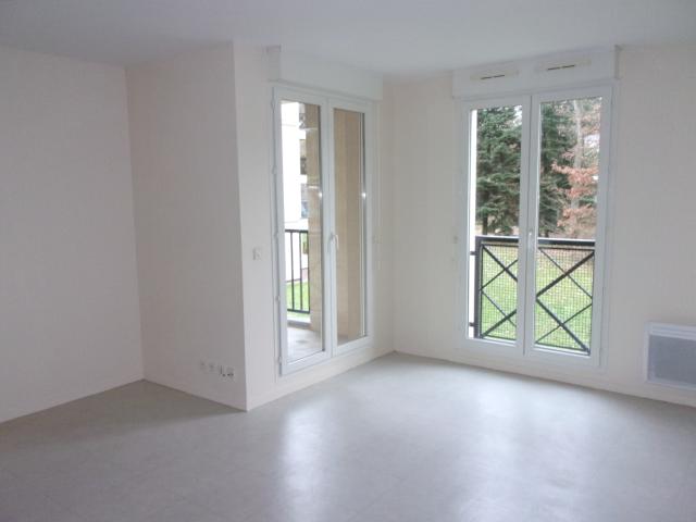 Appartement 2 pièces Dammarie les lys disponible à la Location