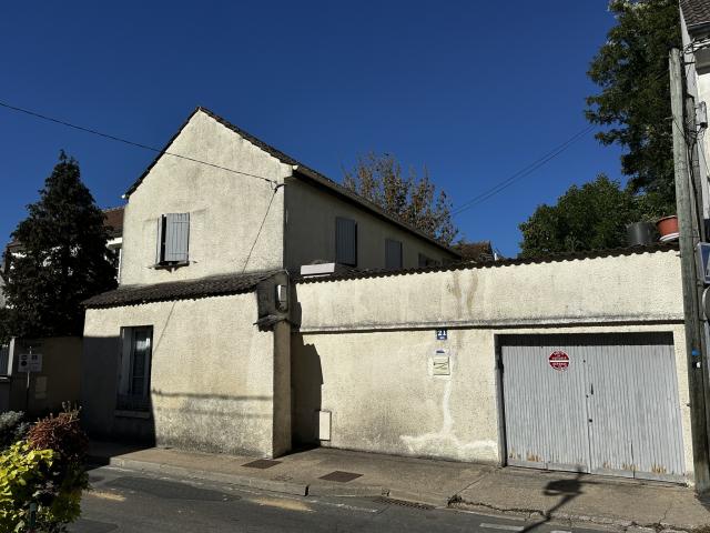Maison 5 pièces Vaux le penil disponible à la Vente