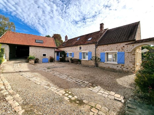 Maison 7 pièces Moisenay disponible à la Vente