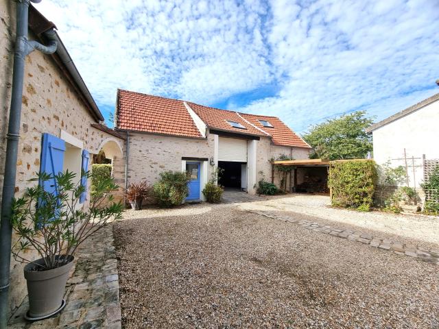 Maison 7 pièces Moisenay disponible à la Vente