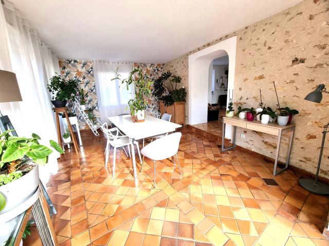 Maison 7 pièces Moisenay disponible à la Vente