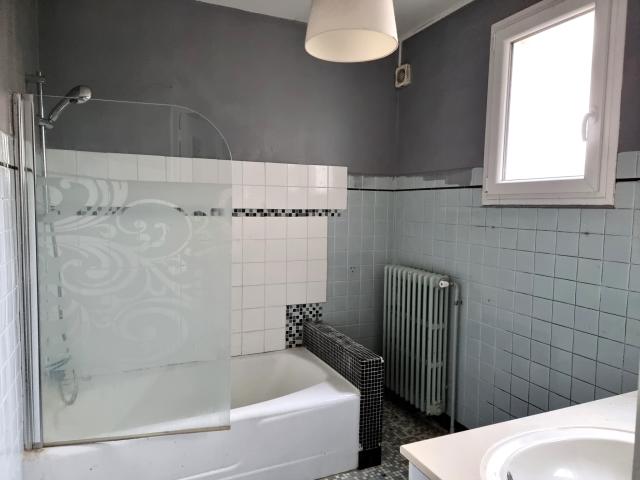 Maison 4 pièces Vaux le penil disponible à la Vente