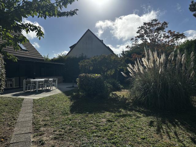 Maison 9 pièces Vaux le penil disponible à la Vente