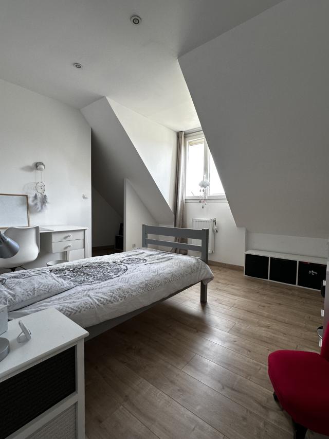 Maison 9 pièces Vaux le penil disponible à la Vente