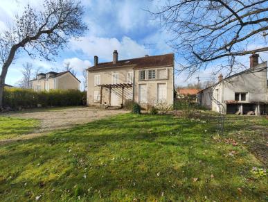 Maison 10 pièces Le mee sur seine disponible à la Vente