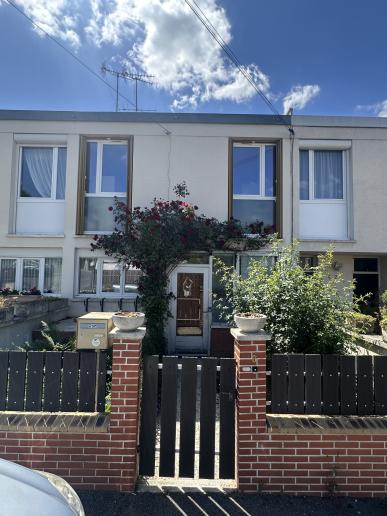Maison 4 pièces Vaux le penil disponible à la Vente