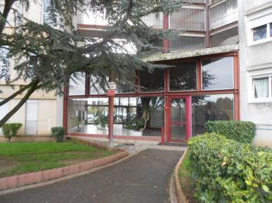 Studio 1 pièces Le mee sur seine disponible à la Location