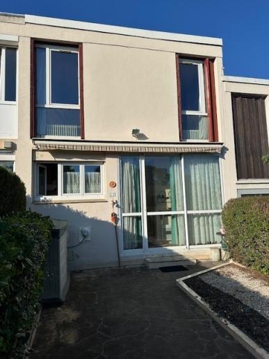 Maison 4 pièces Vaux le penil disponible à la Vente