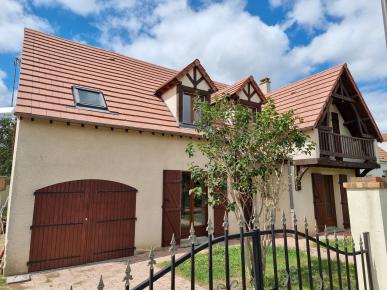 Maison 7 pièces Vaux le penil disponible à la Vente