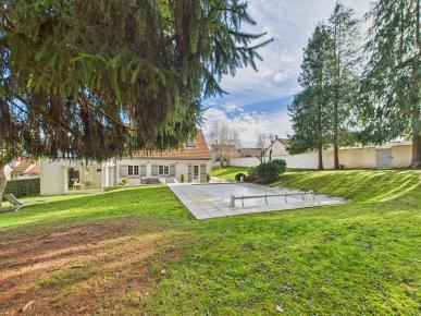 Maison 7 pièces Maincy disponible à la Vente