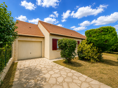 Maison 4 pièces Vaux le penil disponible à la Vente
